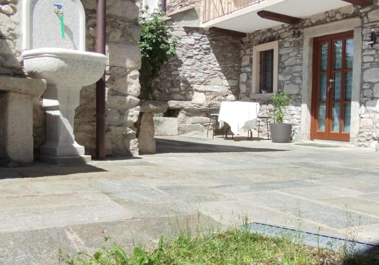 Casa Elisa Affittacamere Armeno Exterior photo
